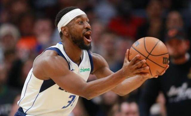 开云体育-【早报】曼市德比上演挡拆？曼联逆转胜曼城！