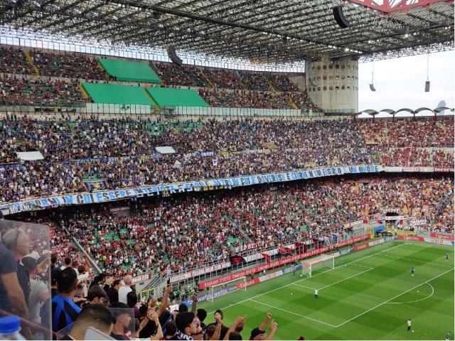 体育平台-【现场】被歌声包围的皮奥利，是世界上最快乐的主帅